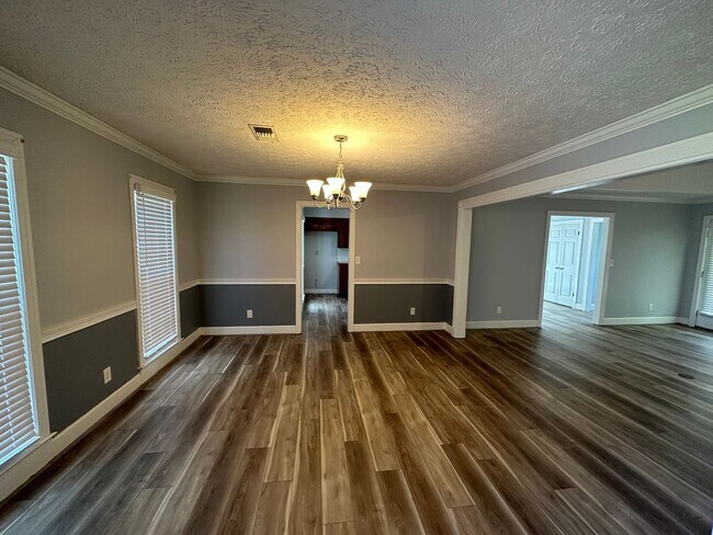 Building Photo - Perfect Place to Call Home