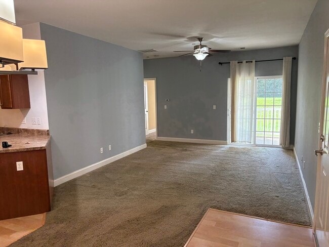 Foto del edificio - 6411 Brookfield Ct Dr