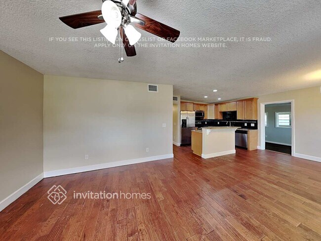 Foto del edificio - 1821 Carrigan Ave