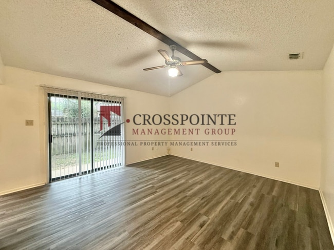 Foto del edificio - Available! 2 Bedroom 1 Bath Duplex in Longview!