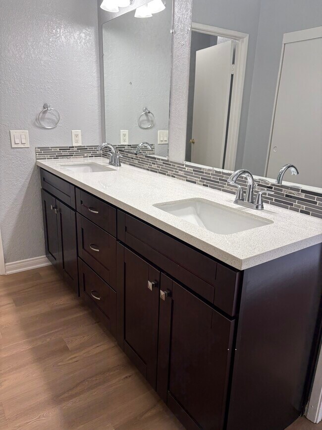 Foto del edificio - Arcadia Pines