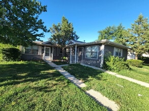 Building Photo - 102 E Sunrise Dr