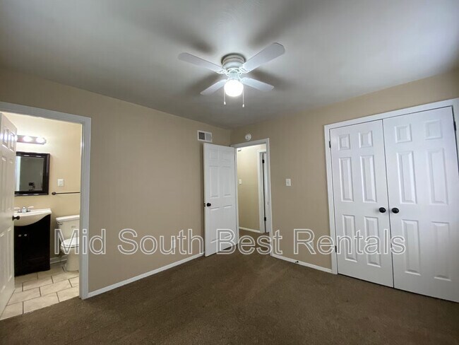 Foto del edificio - 2288 Pamela Dr