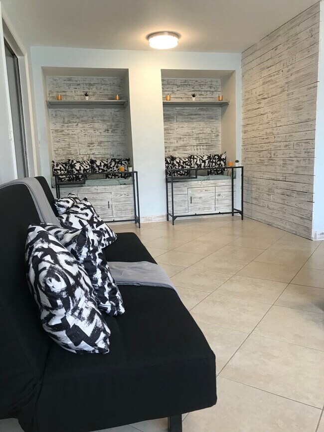 Foto del edificio - 2440 Manasota Beach Rd