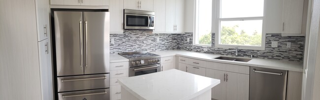Building Photo - 1399 Pullman Way