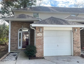 Building Photo - 136 Noblat Dr