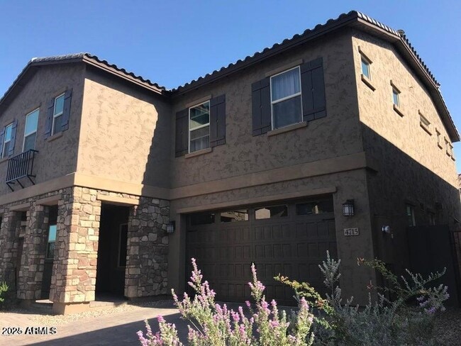 Building Photo - 4715 E Nocona Ln