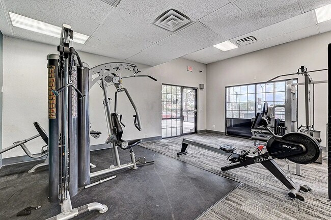 Building Photo - 8530 W Sahara Ave