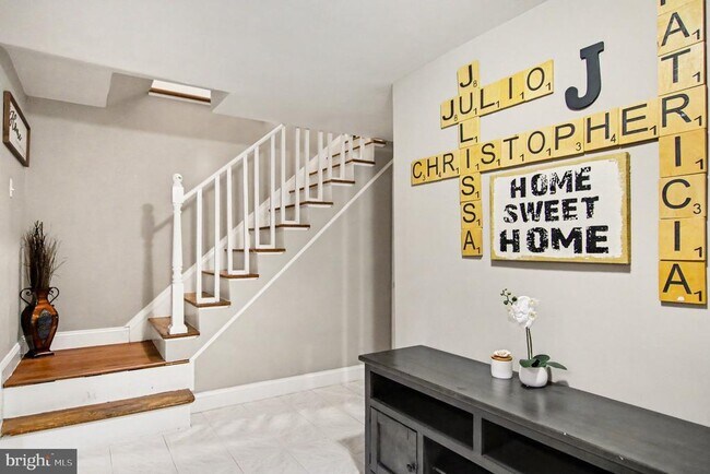 Foto del edificio - 1405 Peachwood Ln