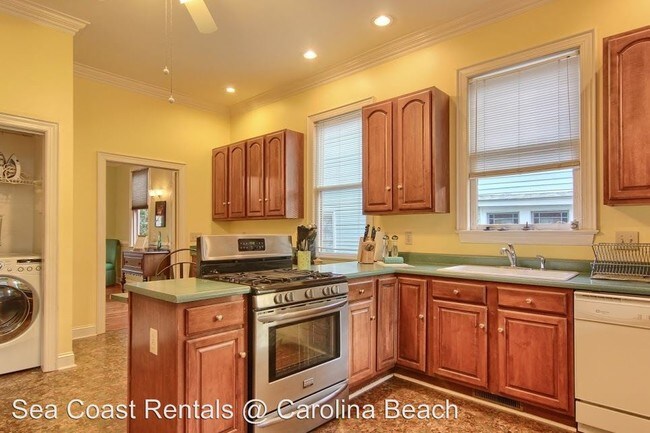 Building Photo - 6 br, 5 bath House - 119 N. 6th Street