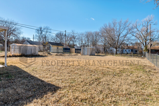 Building Photo - 1723 S Emporia Ave