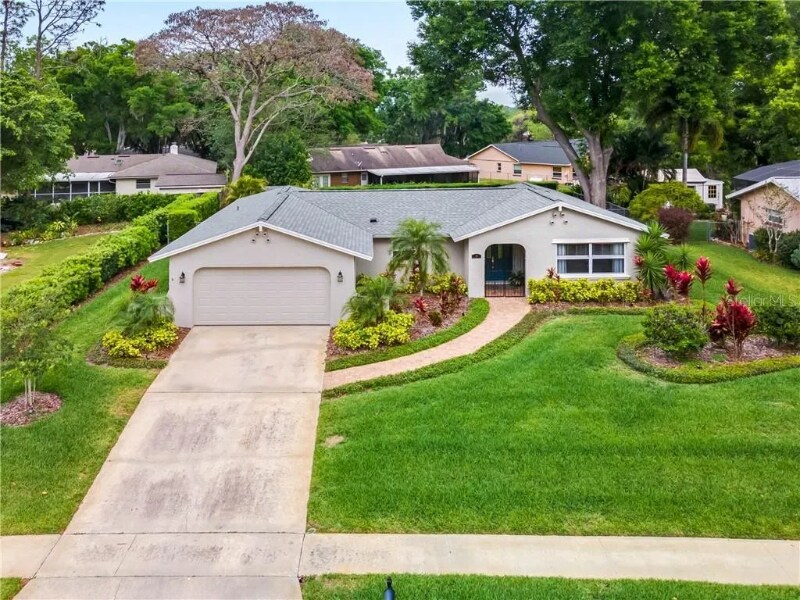 Foto principal - 425 Vandergrift Dr