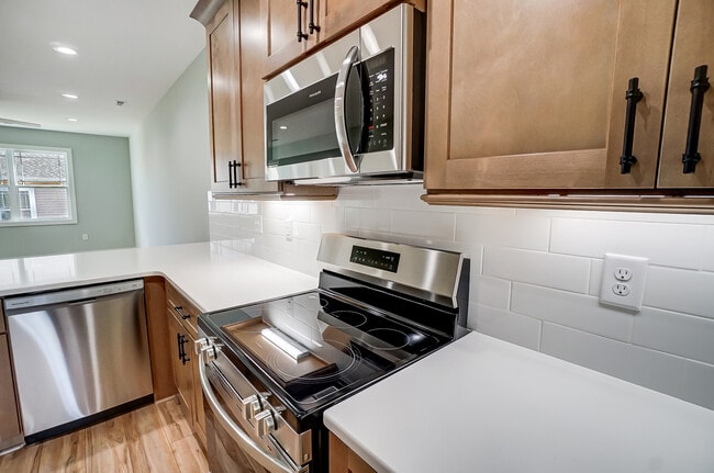 Foto del edificio - 1517 28th St Pl SE