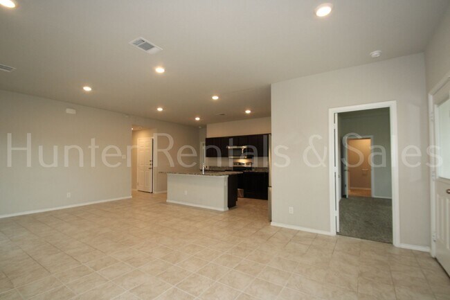 Building Photo - 5106 Brody Dr