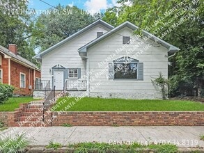 Building Photo - 1111 Lawton Pl SW
