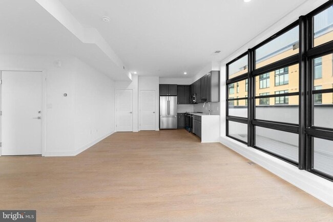 Building Photo - 1417 Belmont St NW
