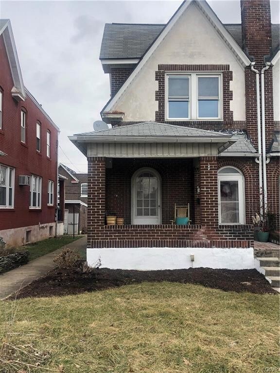 Building Photo - 618 Highland Ave