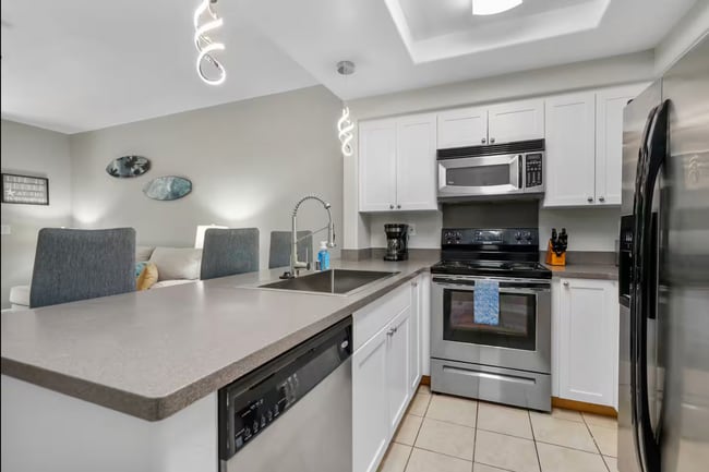 Building Photo - 92-1502-1502 Aliinui Dr