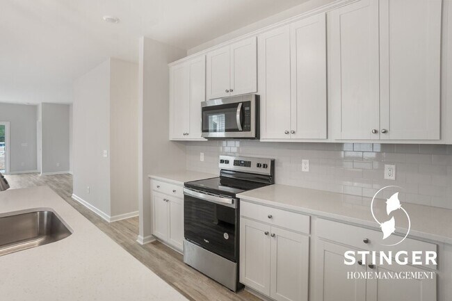 Foto del edificio - 585 Dreher Dr