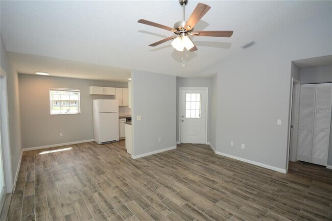 Foto del edificio - 107 Brunswick Ln