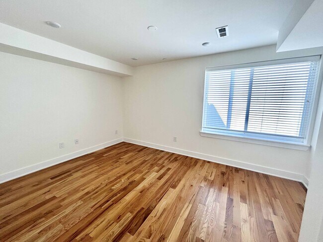 Foto del edificio - Fantastic Newly Built 3 Bedroom Available ...