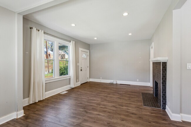 Building Photo - 1654 Westhaven Dr SW
