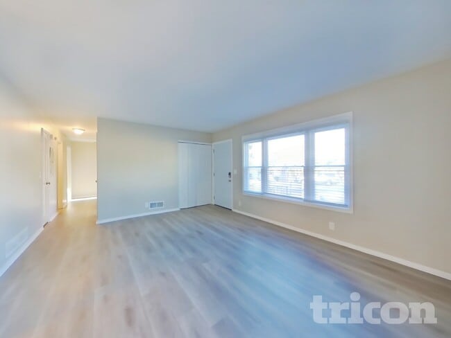 Foto del edificio - 2463 Yolanda Trail