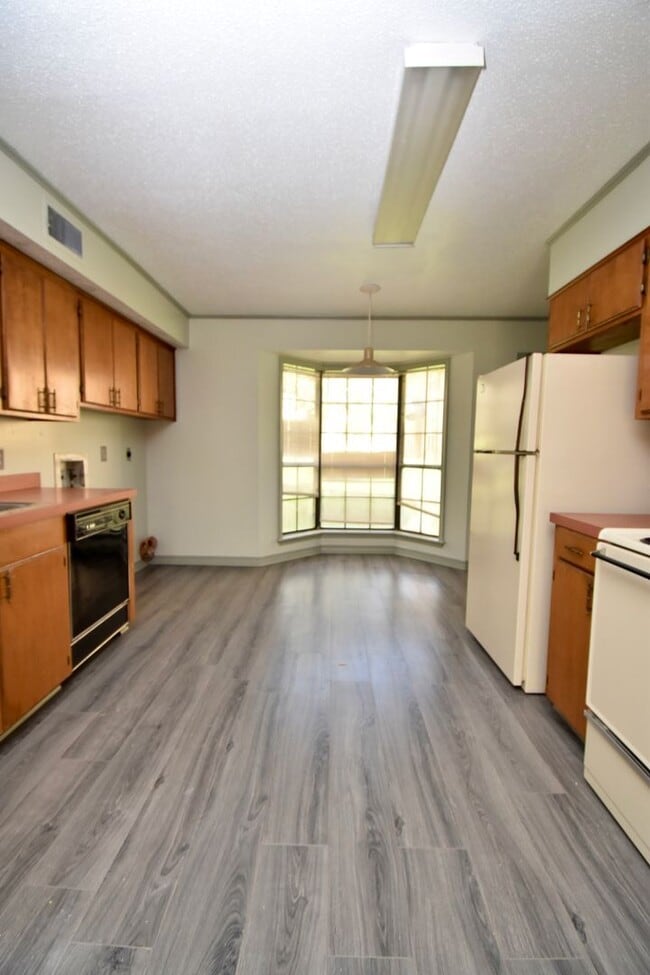 Foto del edificio - 337/339 S. Maple St.