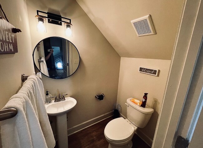 Foto del edificio - 5088 Moores Bridge Alley