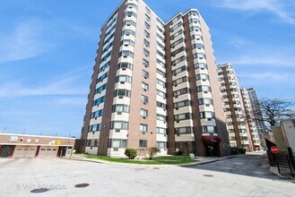 Building Photo - 7337 S South Shore Dr