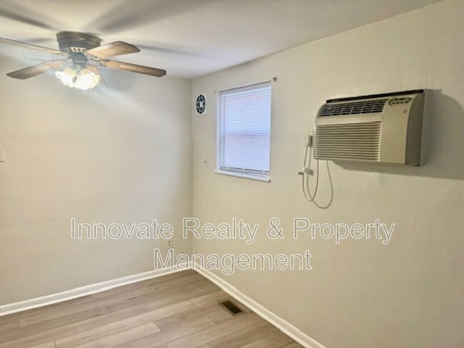 Building Photo - 9513 Hoff St