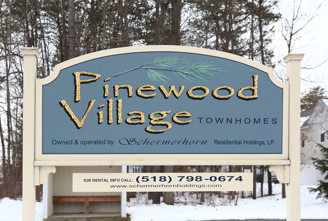 Foto del edificio - Pinewood Village