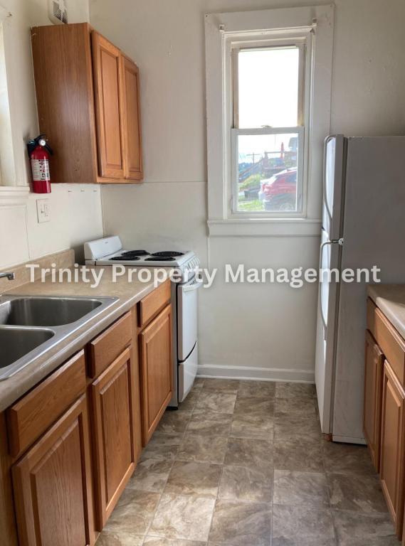 Building Photo - 101 Lang Ave Apt A Clarksburg, WV 26301