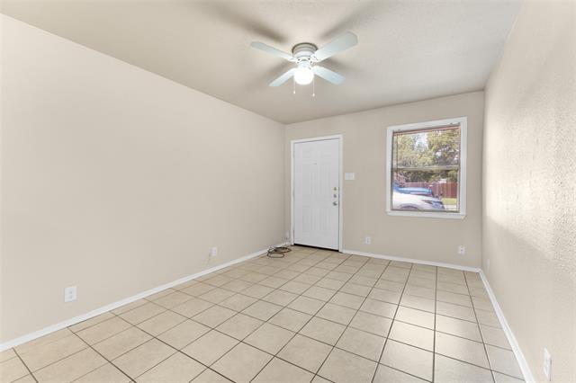 Foto del edificio - 817 S Elm St