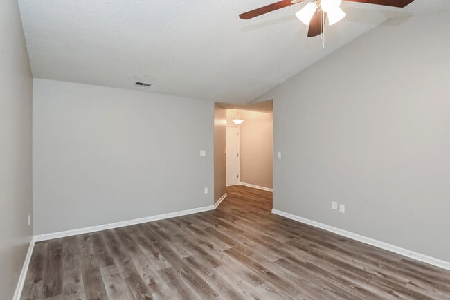 Foto del edificio - 5604 Lyford Ct