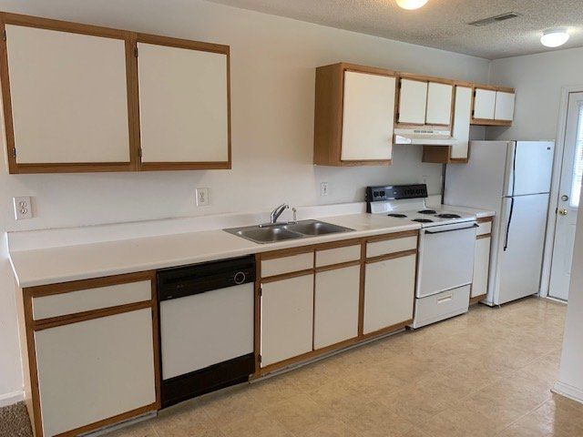 Foto del edificio - 2004 Tower Pl