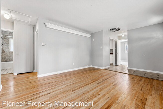 Building Photo - 4 br, 1 bath House - 2788 S. King St