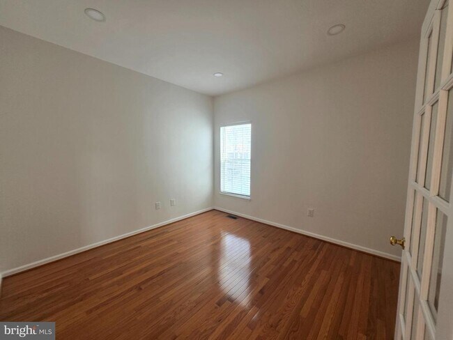 Building Photo - 1702 Allerford Dr