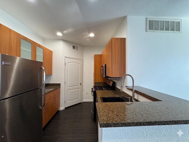 Building Photo - 6900 E Princess Dr