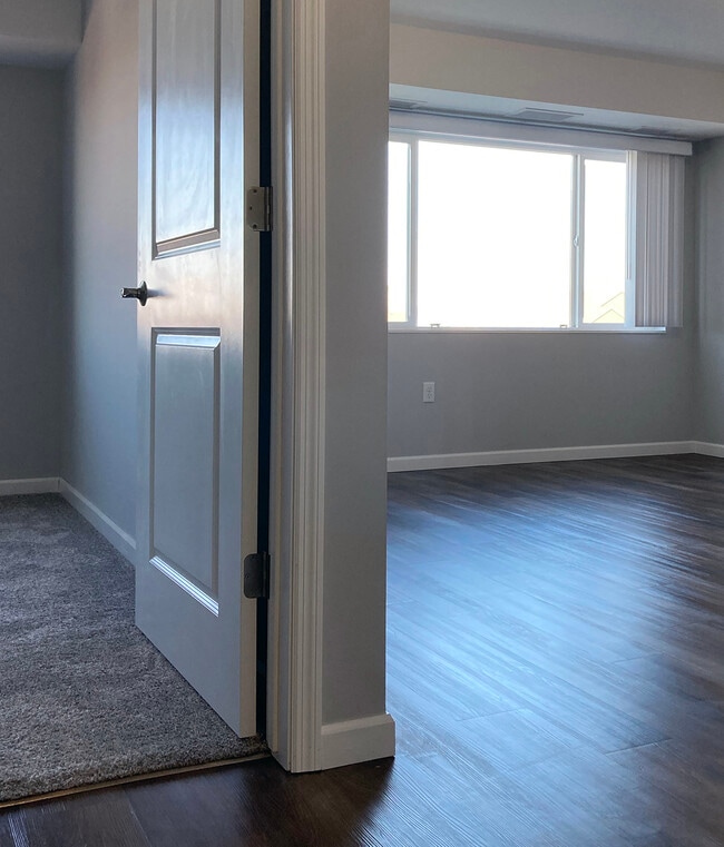 Building Photo - Belle Court Apartments