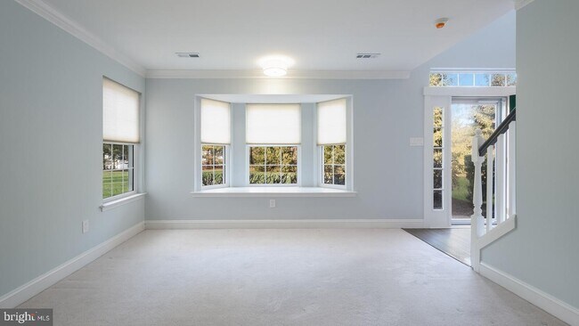 Foto del edificio - 516 Waterford Ct