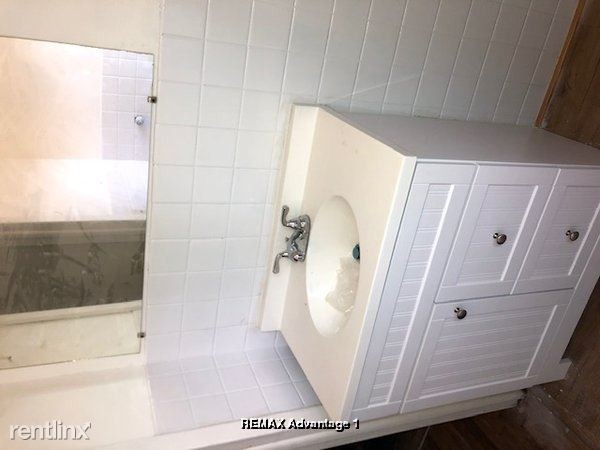 Building Photo - 3 br, 2 bath Apartment - 234 SW Cutoff