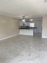 Building Photo - 2314 Fern Palm Dr
