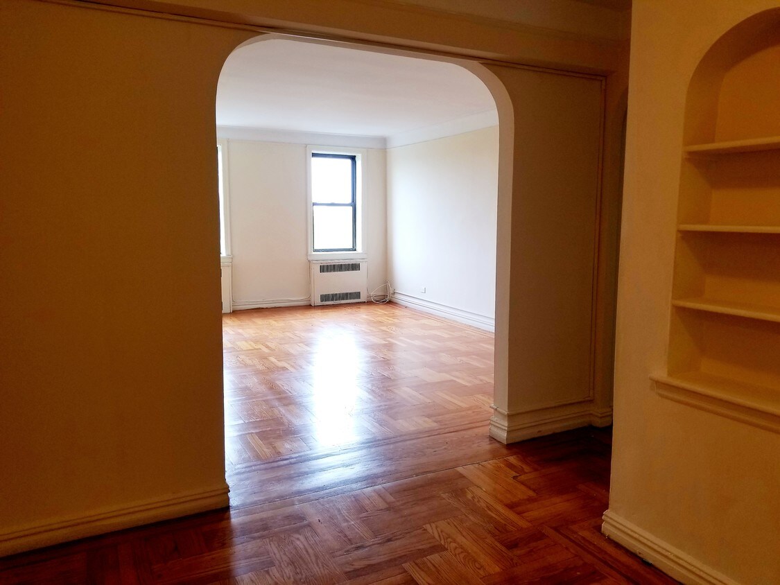 Primary Photo - 1600 Ocean Pkwy