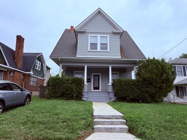 Foto del edificio - 2147-2149 Berkley Ave SW
