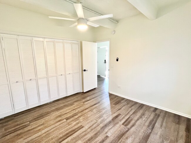 Foto del edificio - 815 E Ellsworth Ave
