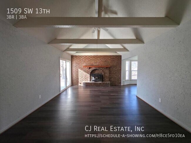 Building Photo - 1509 SW 13th-