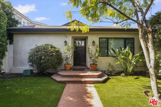 Foto del edificio - 645 N Sierra Bonita Ave