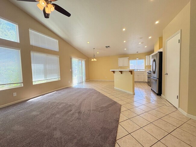 Foto del edificio - Three Bedroom Galt Home!