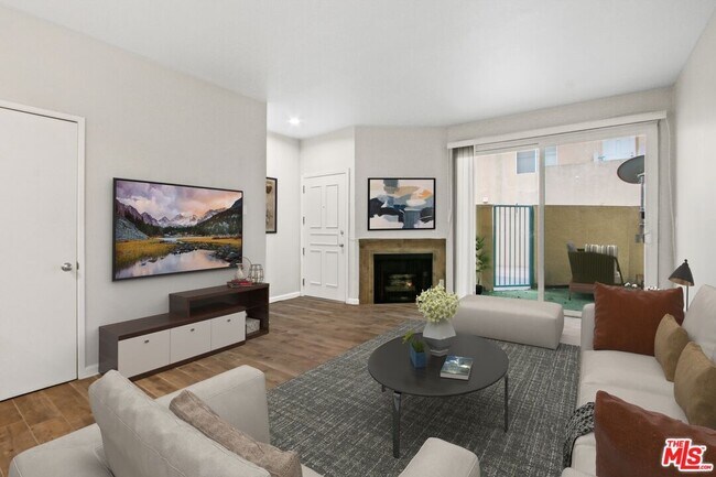Foto del edificio - 417 E Tamarack Ave